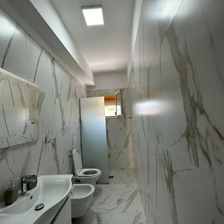 Hodo Apartment Orikum Exterior photo