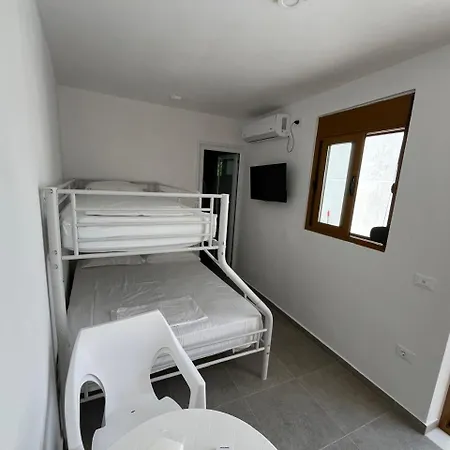 Hodo Apartment Orikum Exterior photo